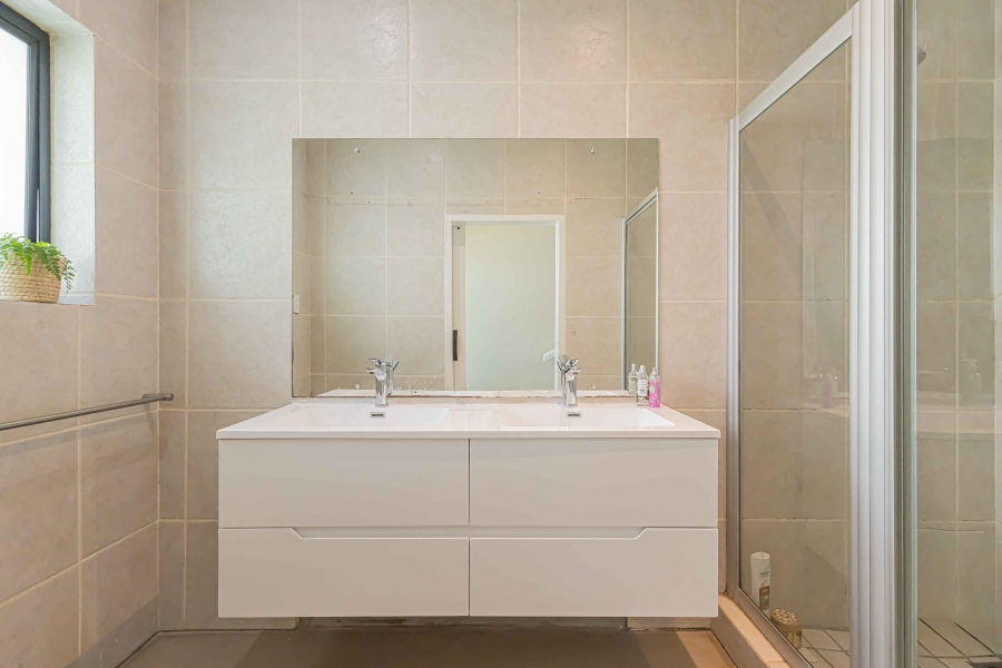 To Let 3 Bedroom Property for Rent in Oranjezicht Western Cape